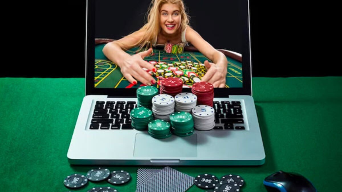 Play poker online live games with live dealers at B9 Casino Malaysia